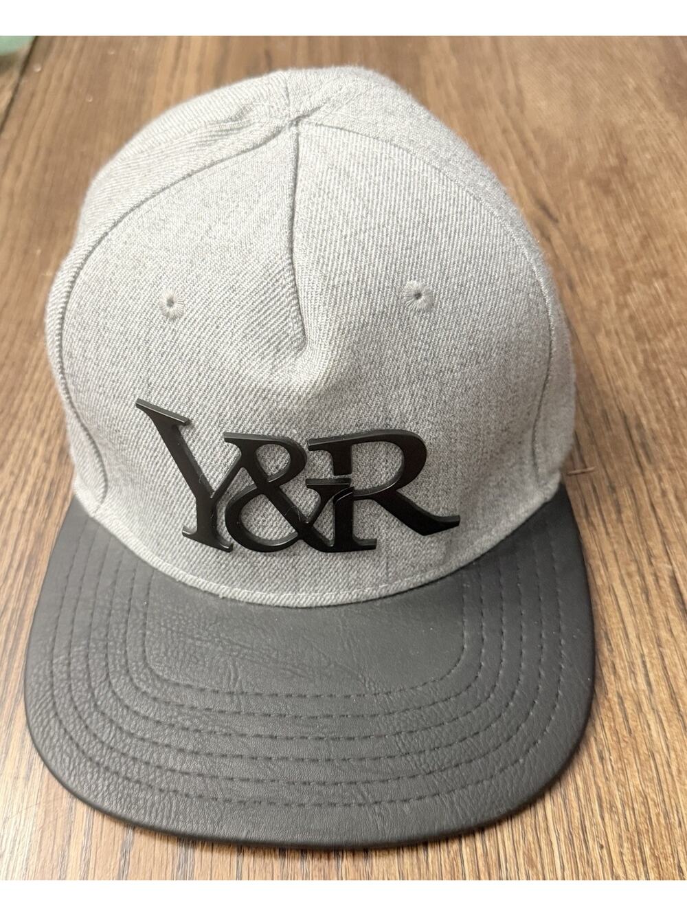 Y&R Young & Reckless Gray/Black Wool & Acrylic Snapback Baseball OSFM Hat Cap B
